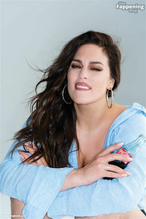 Ashley Graham Nude Pics & Videos